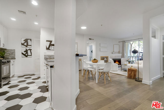 12963 Runway Road, 121 photo 2