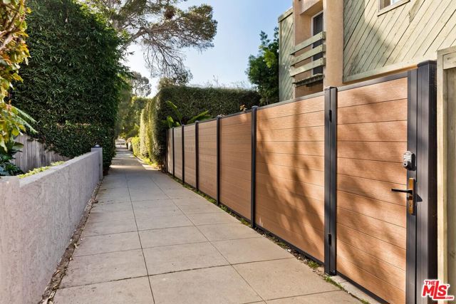 717 Copeland Court, 4 photo 6
