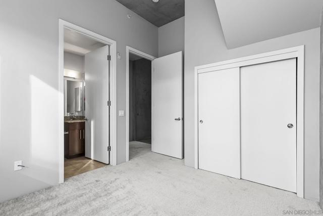 1025 Island Ave, San Diego CA: https://media.crmls.org/mediaz/f7effcfa-0284-439b-b01e-cc22ee4e146a.jpg