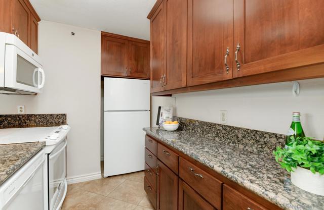 Image 13 of 26 For 7508 Parkway Dr 102