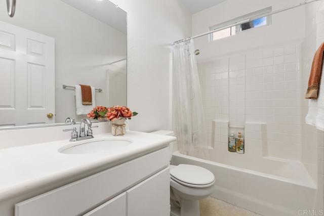 Detail Gallery Image 18 of 57 For 564 via Del Caballo, San Marcos,  CA 92078 - 4 Beds | 3 Baths