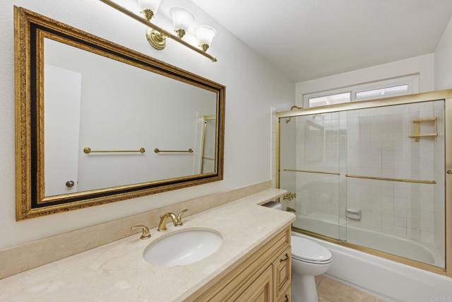 Detail Gallery Image 19 of 27 For 17765 Corte Erizo, San Diego,  CA 92128 - 3 Beds | 2 Baths