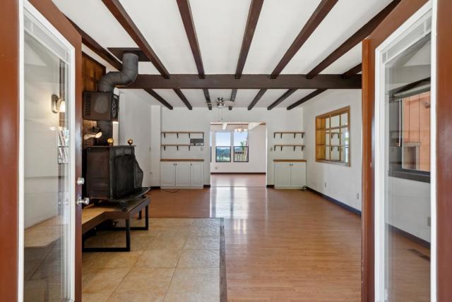 1315 Sunset Ridge Road, Los Gatos CA: https://media.crmls.org/mediaz/f7f18449-b316-4900-86c4-eae0932ddb52.jpg