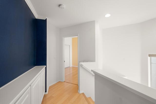 10960 Ivy Hill Dr, San Diego CA: https://media.crmls.org/mediaz/f7f186cb-4345-438b-a4d0-aee3207f23ab.jpg