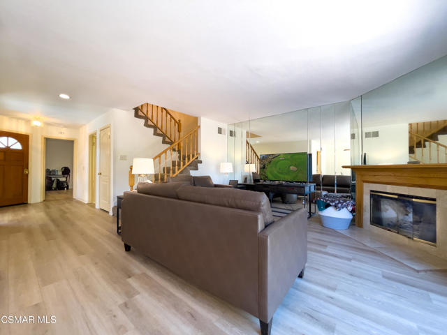 5964 Ruthwood Drive, Calabasas CA: https://media.crmls.org/mediaz/f7f2bd4e-bd58-44c6-a208-9d5a3814d443.jpg