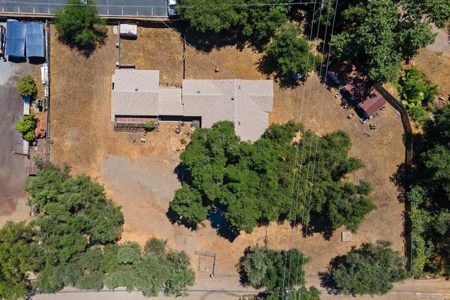 1453 OLIVEWOOD LN, Alpine CA: https://media.crmls.org/mediaz/f7f2e5c2-3282-42d1-98ed-4a8ac726099a.jpg