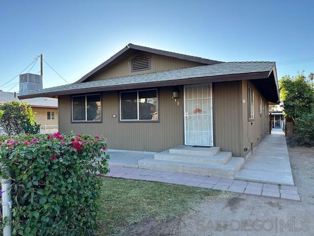 413 Giles, Calexico, California 92231, ,Multi-Family,For Sale,Giles,250000566SD