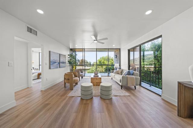 Detail Gallery Image 14 of 48 For 2500 Torrey Pines Rd #305,  La Jolla,  CA 92037 - 2 Beds | 2 Baths