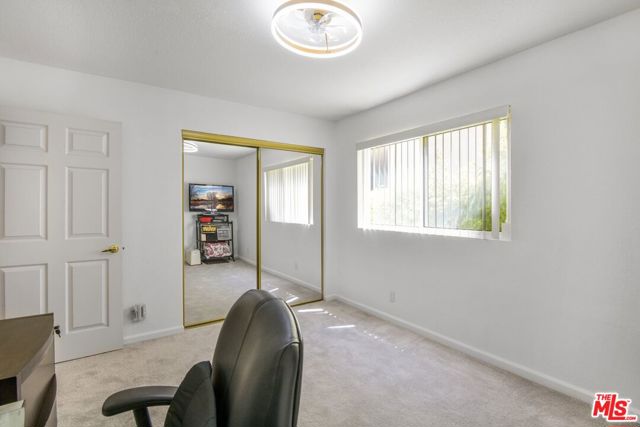 1335 Newport Avenue, Long Beach CA: https://media.crmls.org/mediaz/f7f4709c-b356-4021-ab50-b2765d32eaf5.jpg