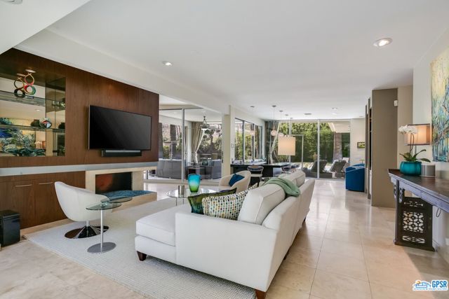 22159827 Listing Image 8