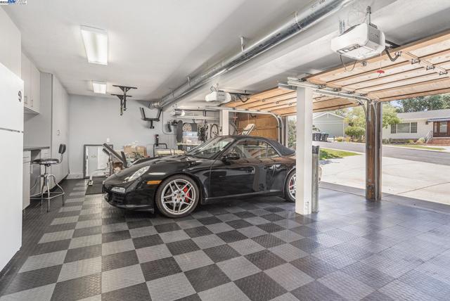 3868 Orion Ct, Pleasanton CA: https://media.crmls.org/mediaz/f7f52675-5f85-4a75-b0fb-17c5611d0a03.jpg