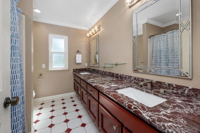 11666 Papagallo Court, San Diego CA: https://media.crmls.org/mediaz/f7f54016-f4bf-4b2d-a580-79825bc6c01e.jpg