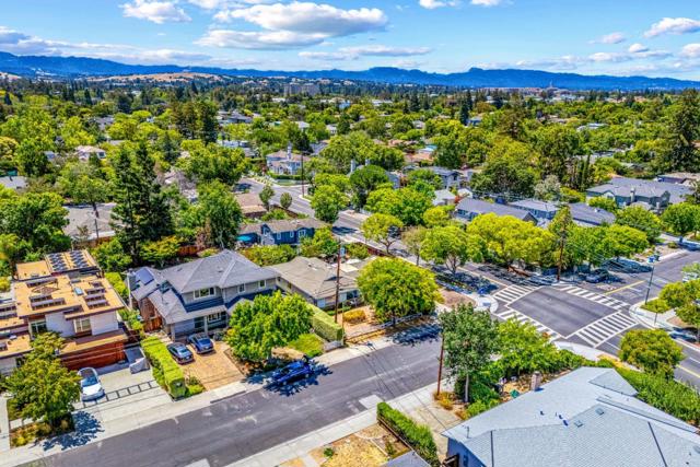 3160 Waverley Street, Palo Alto CA: https://media.crmls.org/mediaz/f7f5ae7d-b8aa-4c20-ac31-0aa376c6d13a.jpg