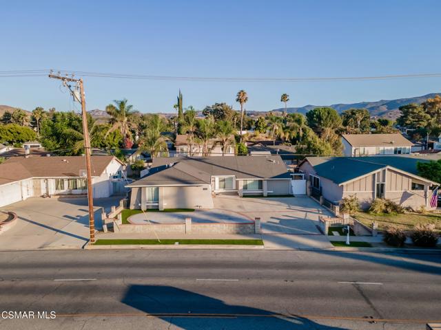2760 Royal Avenue, Simi Valley CA: https://media.crmls.org/mediaz/f7f5be67-c2fd-4a41-86a1-925a89b70396.jpg