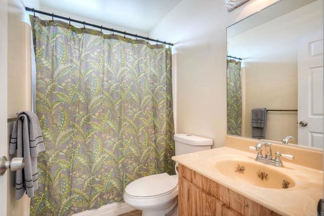 Detail Gallery Image 22 of 47 For 3607 Frenzel Cir, Oceanside,  CA 92056 - 2 Beds | 2 Baths