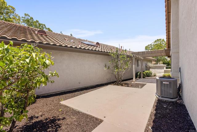 Detail Gallery Image 16 of 36 For 12623 Calle Charmona, Rancho Bernardo (San Diego),  CA 92128 - 2 Beds | 2 Baths