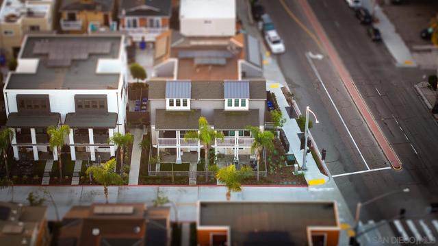 807 Santa Barbara Pl, San Diego CA: https://media.crmls.org/mediaz/f7f8e77b-5fa1-4cbe-9a3f-809dddab09a7.jpg