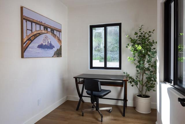 Image 19 of 30 For 372 Corral De Tierra Road