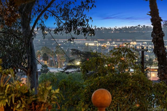 1115 S Mollison Ave, El Cajon CA: https://media.crmls.org/mediaz/f7f90a96-4de5-4f38-b835-f27752aa71d9.jpg