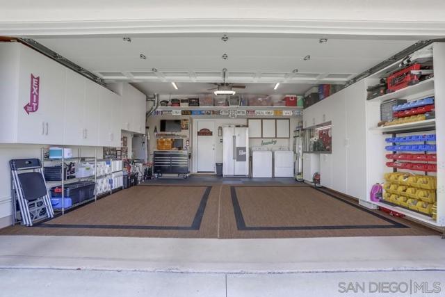 3367 Malta Way, Oceanside CA: https://media.crmls.org/mediaz/f7f960e7-649c-436e-8f21-fa8d0418bc38.jpg