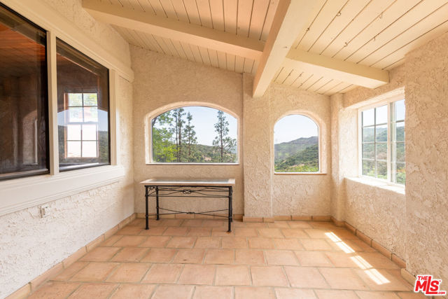 13033 Sky Valley Road, Los Angeles CA: https://media.crmls.org/mediaz/f7f9d09a-2bc4-4dc6-9026-0e64d3d763a3.jpg