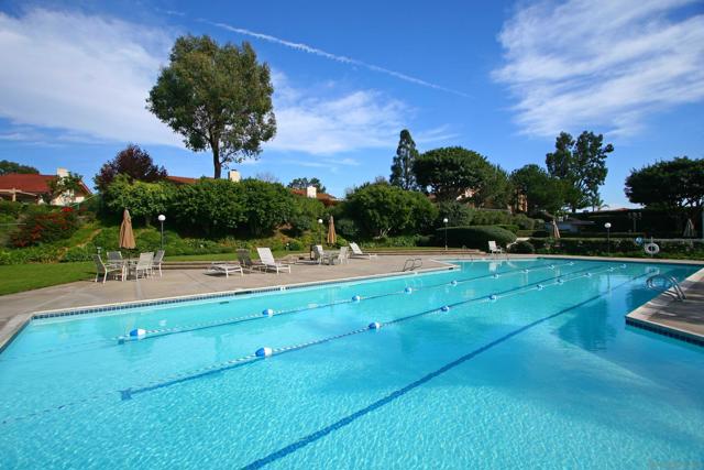 1329 Caminito Balada, La Jolla CA: https://media.crmls.org/mediaz/f7fa12a9-f82b-4c12-b5c3-87b6c02e26a4.jpg