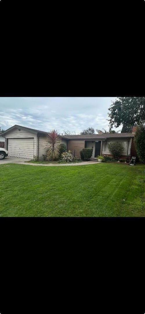 708 Hill Avenue, Watsonville CA: https://media.crmls.org/mediaz/f7fa8f9c-5717-4366-976a-f2f8c82c53bf.jpg