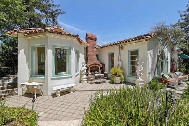 18211 Saratoga Los Gatos Road, Monte Sereno CA: https://media.crmls.org/mediaz/f7fbc504-5de0-4fe1-8e51-97b903515e42.jpg