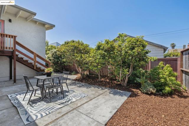 827 Norvell St, El Cerrito CA: https://media.crmls.org/mediaz/f7fd33b9-65ad-455a-b307-d4b5595a7c97.jpg