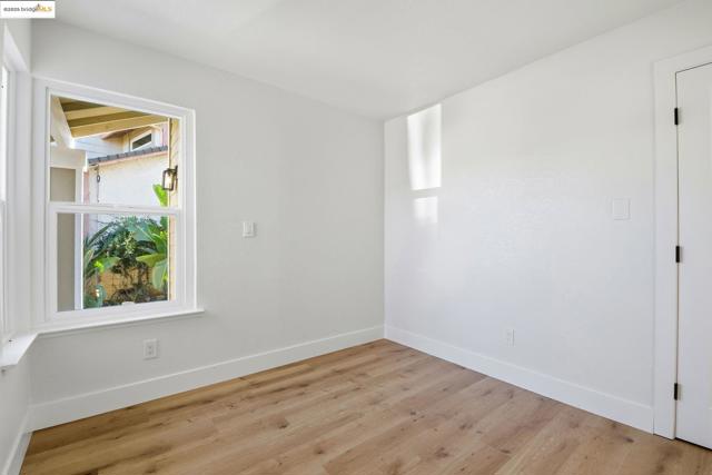 1486 Waverly Way, Pittsburg CA: https://media.crmls.org/mediaz/f7fd3f84-621b-4406-9848-0e71981e80cb.jpg