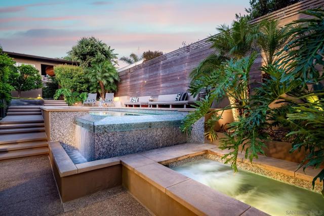 1521 Neptune Ave, Encinitas CA: https://media.crmls.org/mediaz/f7fd66e8-e1ef-4dfa-a0dd-54cdc8b44a15.jpg