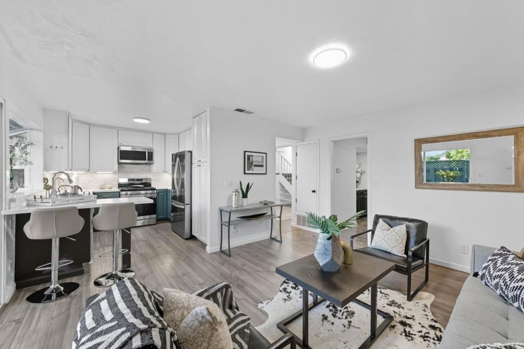 971 Marquette Lane