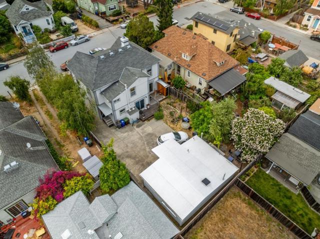 129 Sunnyside Avenue, Santa Cruz CA: https://media.crmls.org/mediaz/f7fe50c2-9ce3-43d3-a0ce-d512d1dcfc97.jpg