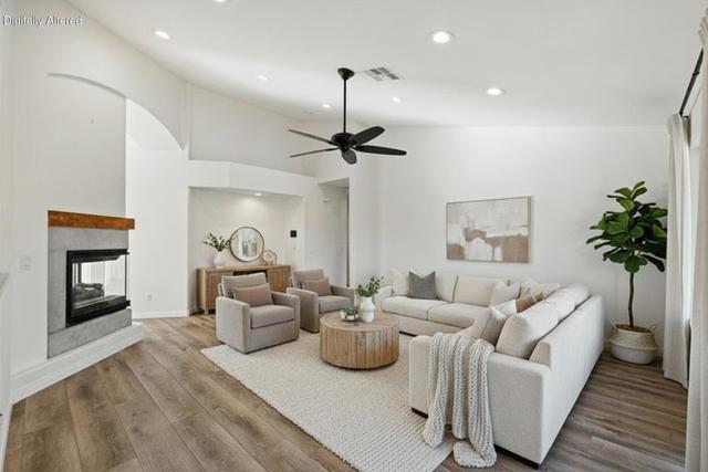 44260 Villeta Drive, La Quinta CA: https://media.crmls.org/mediaz/f7ff147d-07a6-4825-b937-d12e035d5979.jpg