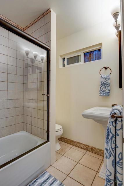 5090 La Honda Road,  CA: https://media.crmls.org/mediaz/f7ff4cdf-3522-4694-8473-97c82d702316.jpg