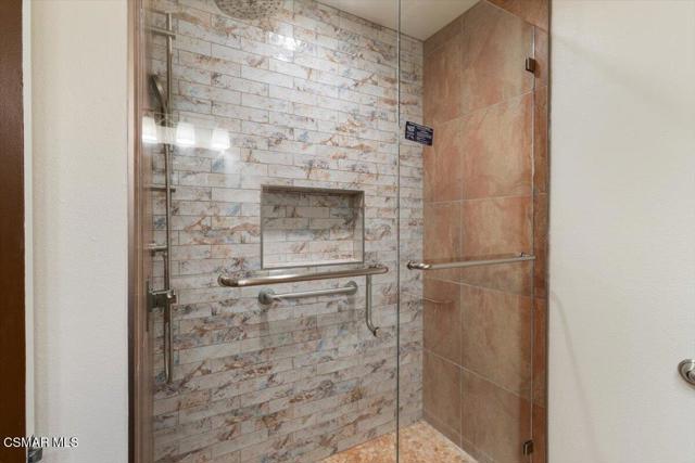 8445 Roseland Avenue, Moorpark CA: https://media.crmls.org/mediaz/f80092d1-cb3a-4991-9956-9f55e0421f41.jpg