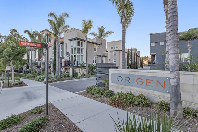 7824 Inception Way, San Diego CA: https://media.crmls.org/mediaz/f8010b9b-c6b8-497a-8ce4-d105cee4c658.jpg