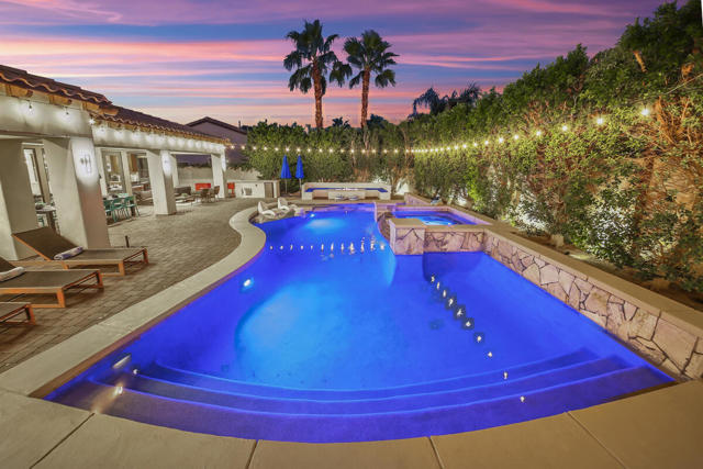 81107 Carefree Drive, Indio CA: https://media.crmls.org/mediaz/f8010dcb-9e2b-44b2-8e44-76c0c660d8cc.jpg