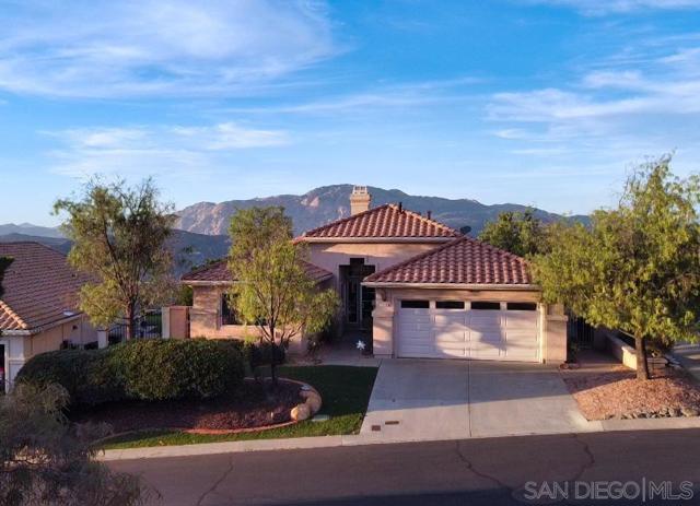 2338 LARKSPUR DR, Alpine CA: https://media.crmls.org/mediaz/f80115b3-b0a1-4105-a64e-4e9e7db2e70a.jpg
