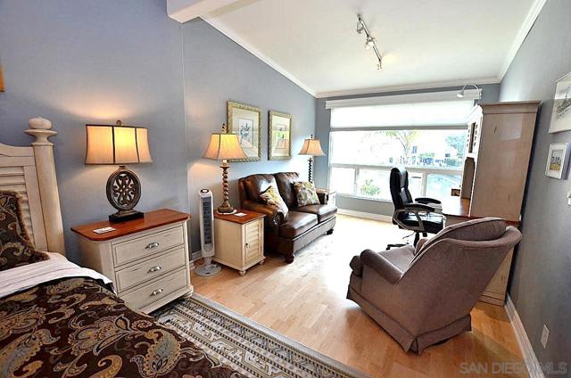 95 Port of Spain, Coronado CA: https://media.crmls.org/mediaz/f801da0a-ea31-4cfc-8669-08176f38ba41.jpg
