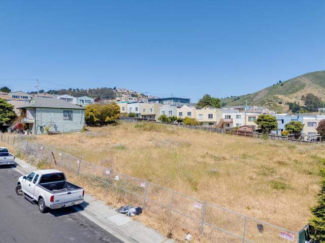 141 3rd Avenue, Daly City CA: https://media.crmls.org/mediaz/f801daea-bf80-403f-9a6f-39de0d2d38b2.jpg