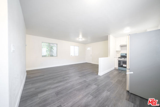 10376 Wilmington Avenue, Los Angeles CA: https://media.crmls.org/mediaz/f802b724-18c4-4a2c-b97f-7621602d966d.jpg