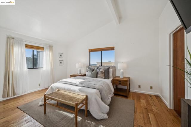 9090 Castlewood St, Oakland CA: https://media.crmls.org/mediaz/f802d3c8-7104-45c1-be91-93d9751234de.jpg