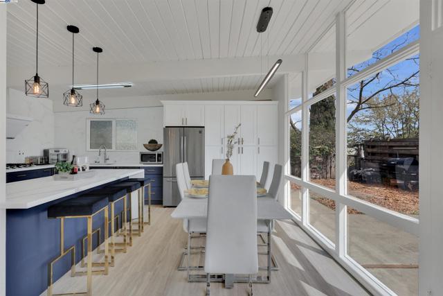 1167 Temple Dr, Pacheco CA: https://media.crmls.org/mediaz/f802fe46-488f-4b52-9be2-e821b20f35d1.jpg