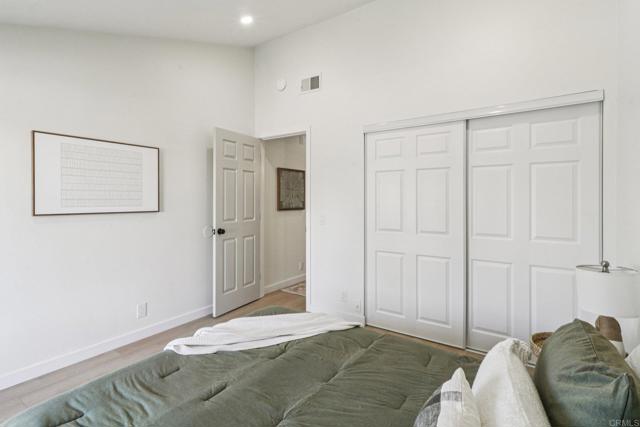 Detail Gallery Image 21 of 36 For 737 Nob Cir, Vista,  CA 92084 - 2 Beds | 2 Baths