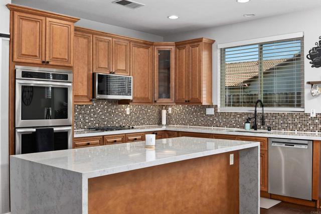 Image 4 of 51 For 23553 Daylight Place