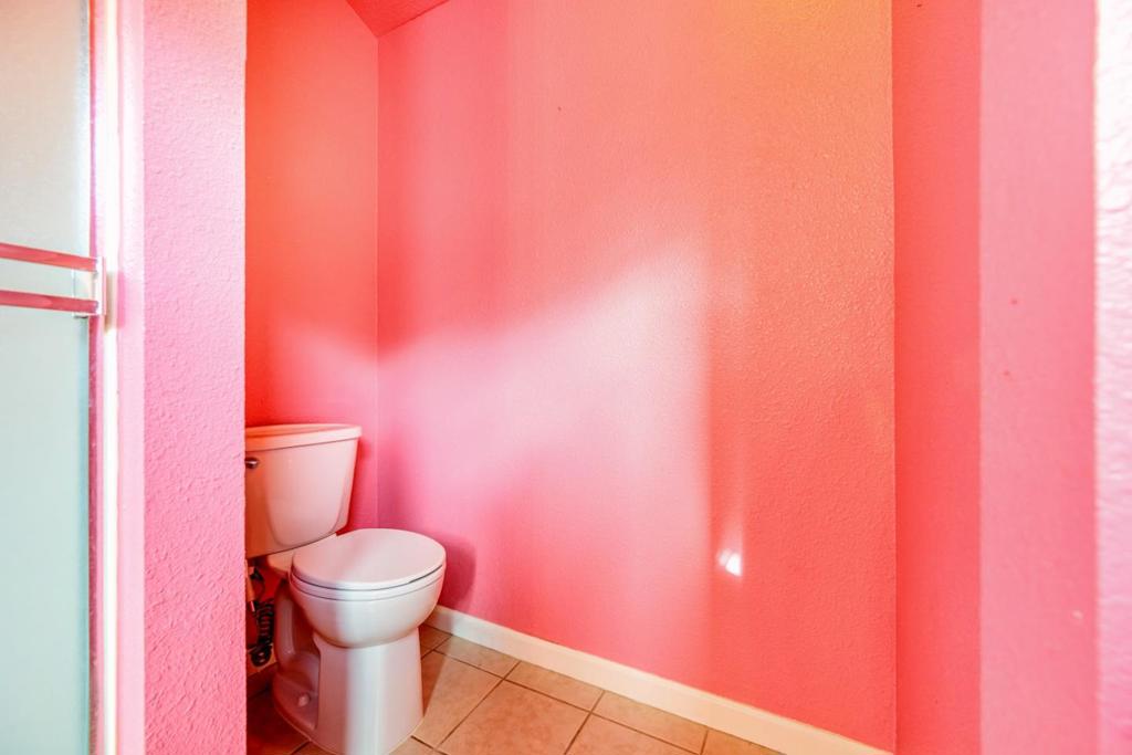https://media.crmls.org/mediaz/f803e320-3838-49b3-9054-bfd4b63f5b9d.jpg?preset=X-Large