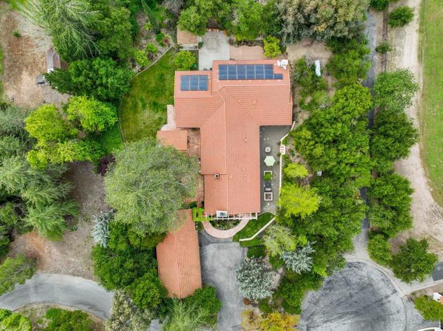 8103 Crestview Court, Gilroy CA: https://media.crmls.org/mediaz/f8045d6d-e16e-4f8b-a998-ca6c30db0af3.jpg