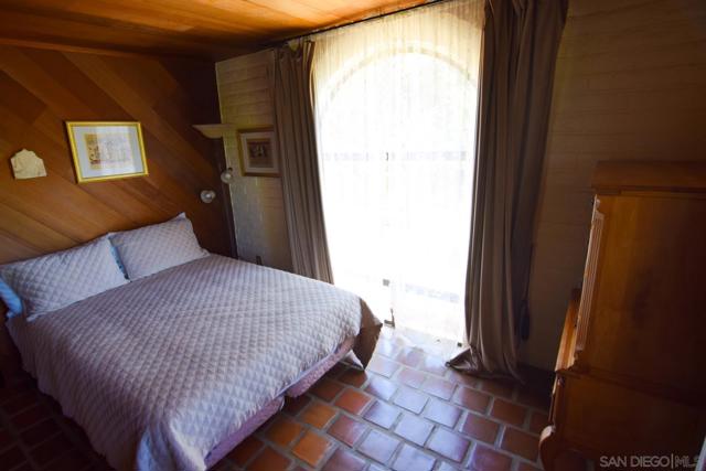 23684 Viejas Grade Rd, Descanso CA: https://media.crmls.org/mediaz/f804d446-030a-4811-87e8-e53d4a0d427b.jpg