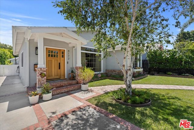 4172 Nagle Avenue photo 3